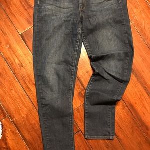 Paige brand Woman’s Size 30 Peg Skinny Blue Jeans